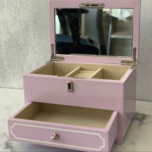 💖 Lacquer Jewelry Box with Key 🔑